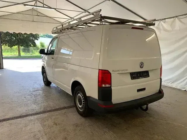Gebraucht VW T6.1 110 PS (80 kW) 2020 Candyweiß Van