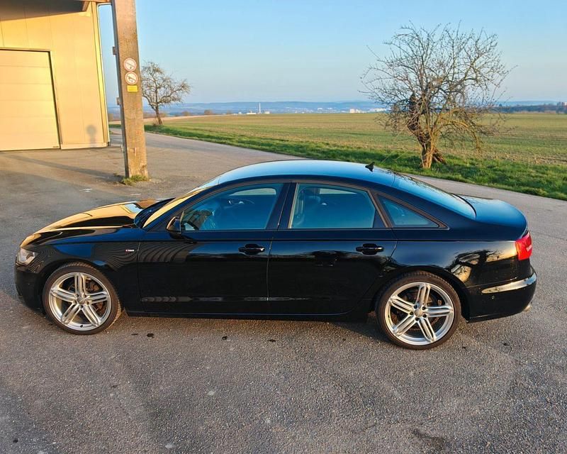 Gebraucht Audi A6 Sport 179 PS (131 kW) 2013 Schwarz Limousine
