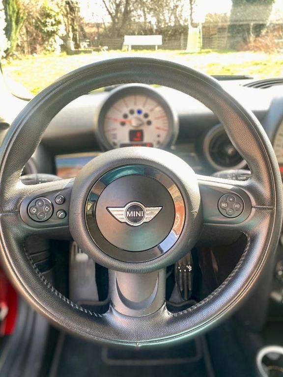 Gebraucht Mini Cooper 122 PS (89 kW) 2012 Rot Kleinwagen