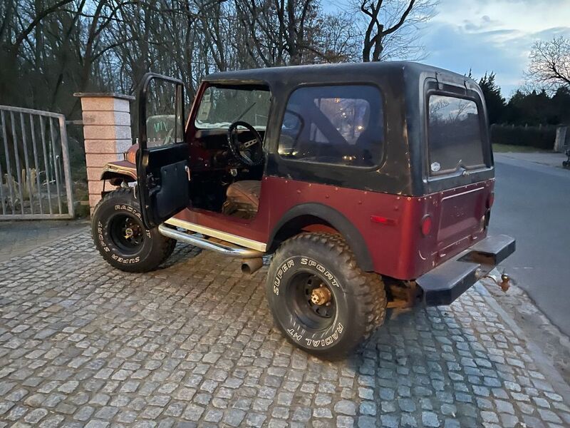 Rot Gebraucht 1979 Jeep CJ SUV | 18.780 € - Bild 1/4