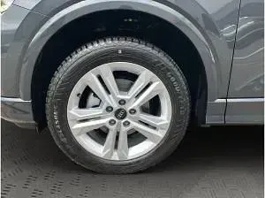 Neu Audi Q2 Advanced Plus 150 PS (110 kW) 2026 Manhattangrau metallic SUV