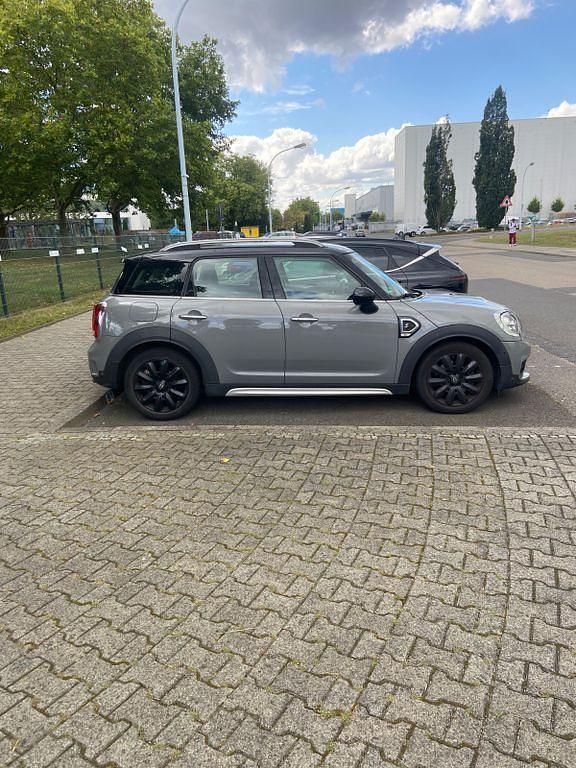 Grau Gebraucht 2018 Mini Cooper SD Countryman SUV | 18.300 € (Fairer Preis) - Bild 1/4