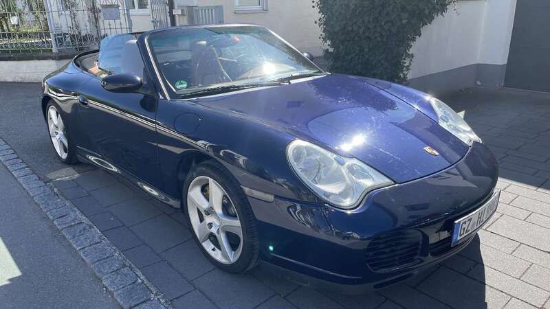 Blau Gebraucht 2004 Porsche 911 Carrera 4S Cabriolet Cabrio | 48.999 € (Etwas zu teuer) - Bild 1/4