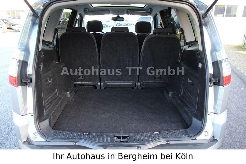 Gebraucht Ford S-MAX Titanium 140 PS (102 kW) 2007 Grau Van / Kleinbus