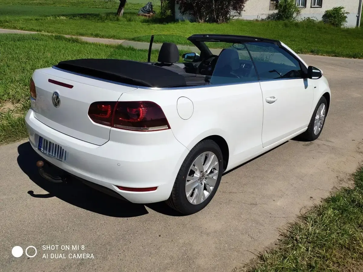 Gebraucht VW Golf Cabriolet Life 122 PS (89 kW) 2013 Weiß Cabrio