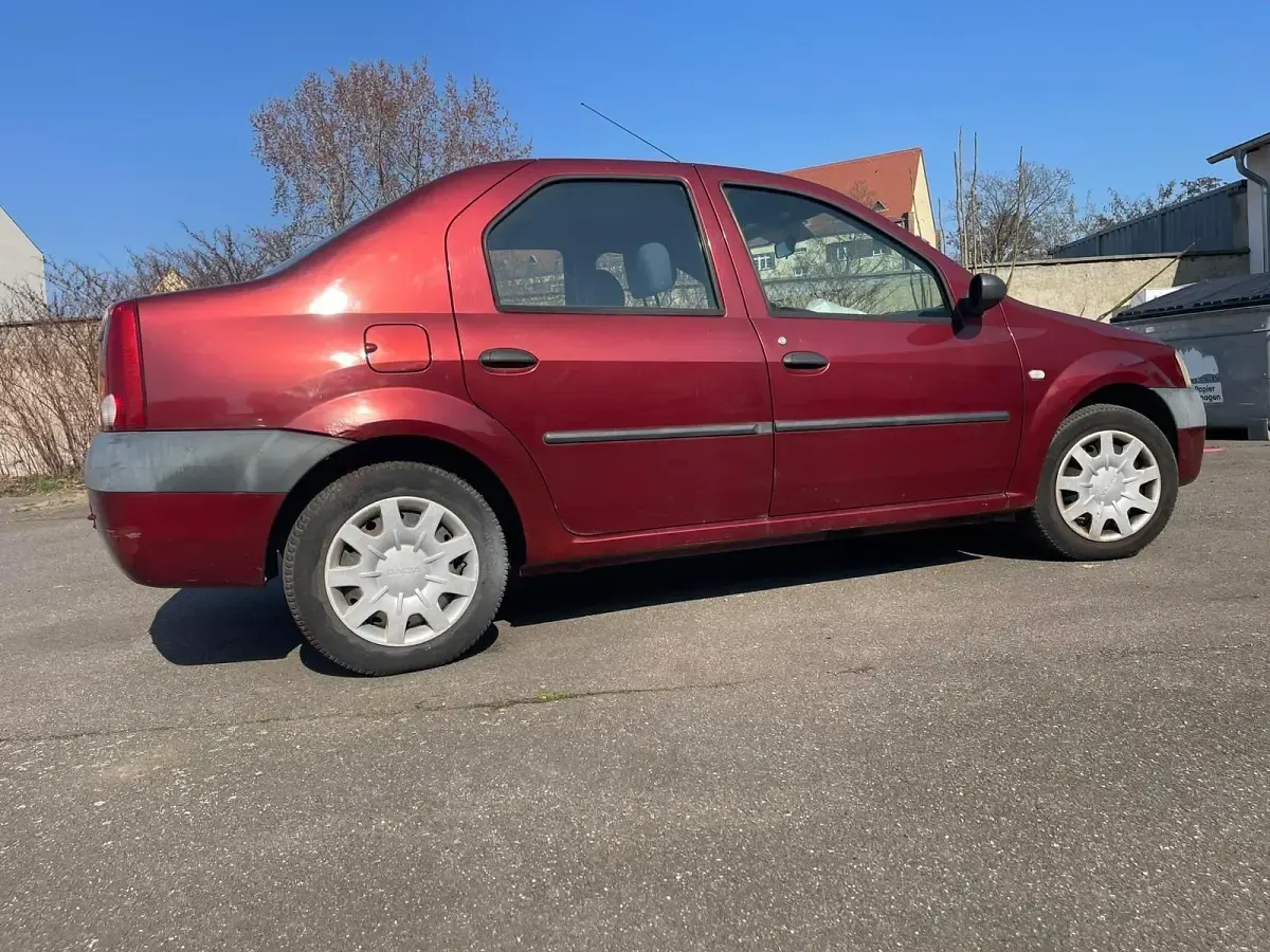 Second-hand Dacia Logan 75 CP (55 kW) 2005 Roșu Berlinǎ
