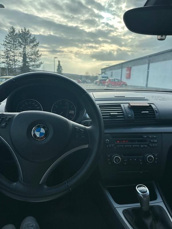 Gebraucht BMW 116 122 PS (89 kW) 2009 Silber Kleinwagen