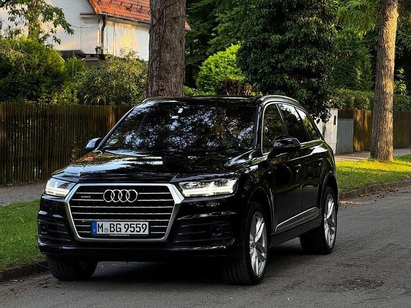 Gebraucht Audi Q7 Ambiente 272 PS (200 kW) 2016 Schwarz SUV