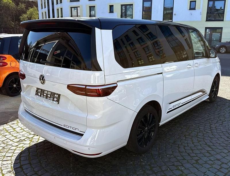 Gebraucht VW Multivan Edition 150 PS (110 kW) 2023 Candyweiss Van