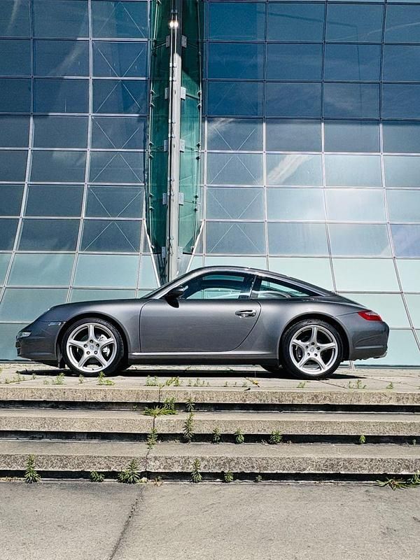 Usata Porsche 997 325 CV (239 kW) 2007 Grigio Coupé