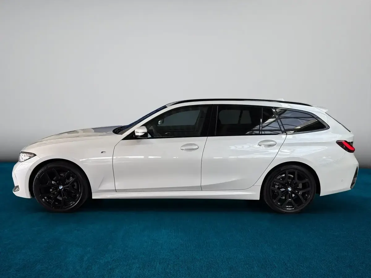 Nouvelle BMW 320 Shadowline 190 ch (139 kW) 2026 Blanc Break