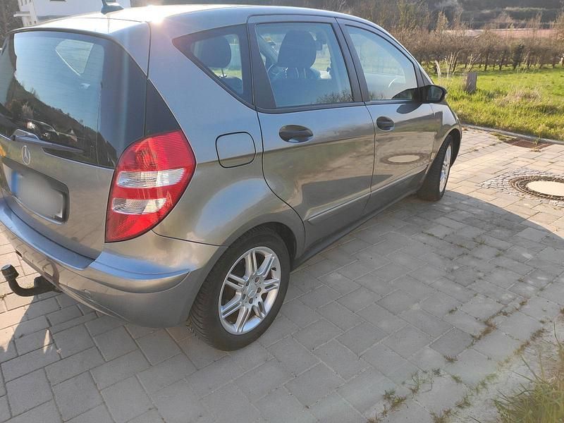 Gebraucht Mercedes A150 Classic 95 PS (69 kW) 2005 Grau Kleinwagen