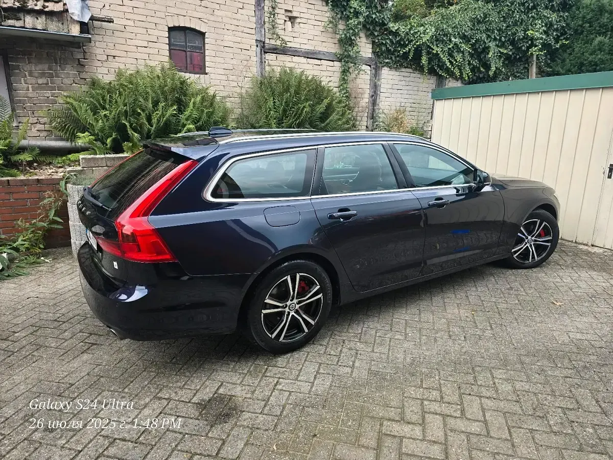Gebraucht Volvo V90 190 PS (139 kW) 2017 Blau Kombi