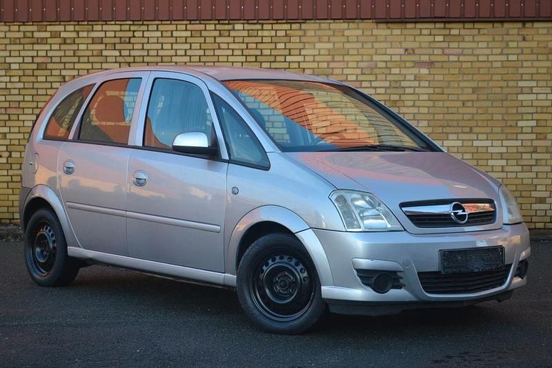 Gebraucht Opel Meriva Cosmo 101 PS (74 kW) 2006 Silber Van / Kleinbus