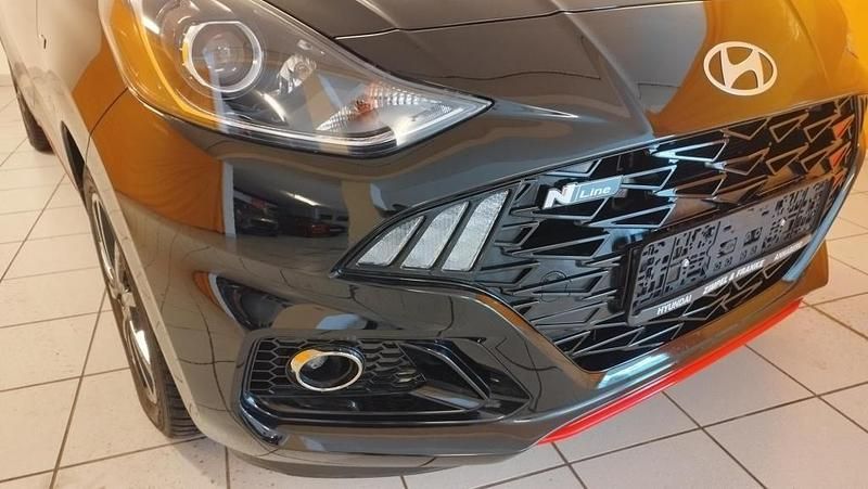 Gebraucht Hyundai i10 N Line 101 PS (74 kW) 2023 Schwarz Kleinwagen