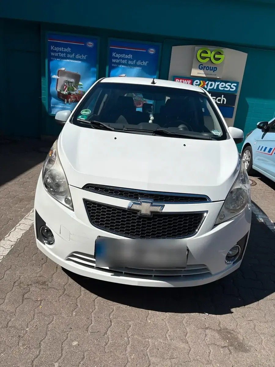 Second-hand Chevrolet Spark 68 CP (50 kW) 2011 Alb Hatchback