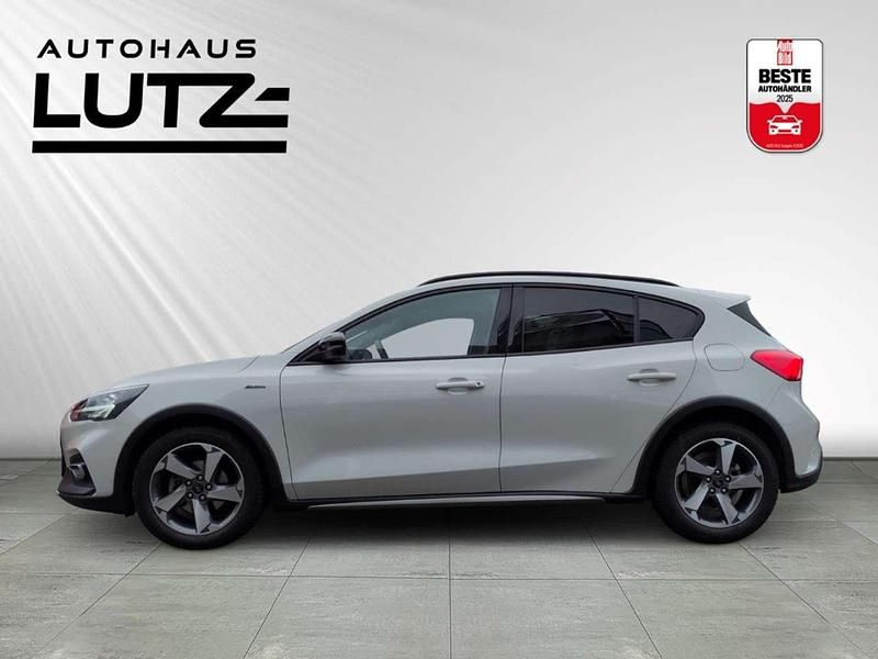 Gebraucht Ford Focus Active X 125 PS (91 kW) 2021 Weiß Limousine