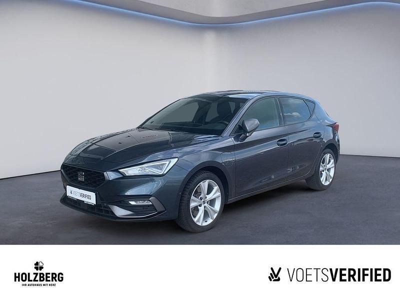 Grau Gebraucht 2020 Seat Leon FR Limousine | 18.990 € (Superpreis) - Bild 1/4