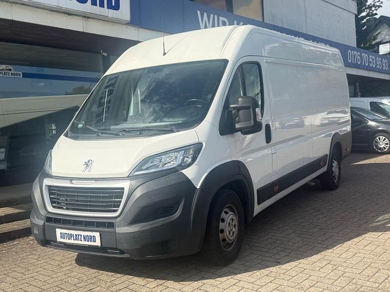 Weiß Gebraucht 2021 Peugeot Boxer Premium Van | 16.999 € (Superpreis) - Bild 1/4