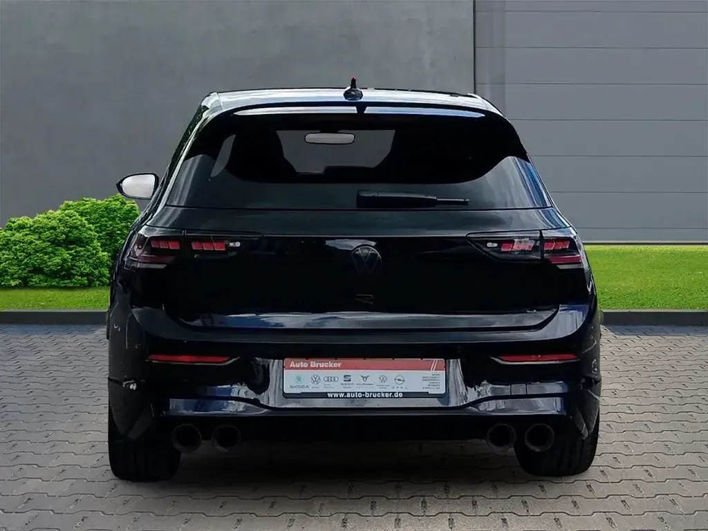 Gebraucht VW Golf VIII Black Edition 333 PS (244 kW) 2025 Schwarz Limousine