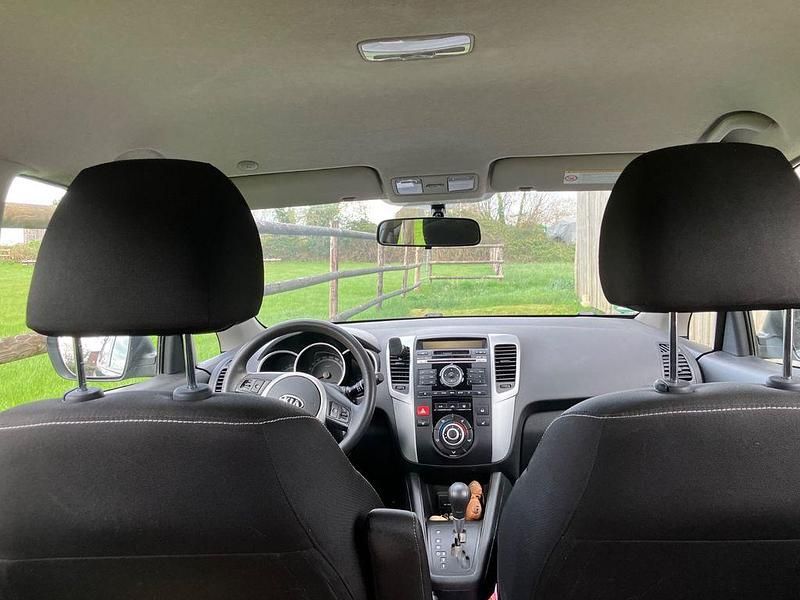 Gebraucht Kia Venga 125 PS (91 kW) 2011 Schwarz Kleinwagen