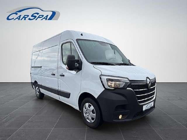 Używany Renault Master Komfort 150 KM (110 kW) 2023 Biały Minivan