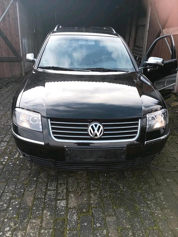 Gebraucht VW Passat 115 PS (84 kW) 2001 Schwarz Kombi