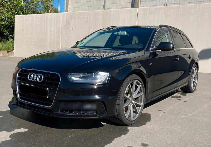 Schwarz Gebraucht 2015 Audi A4 S-Line Kombi | 13.500 € (Fairer Preis) - Bild 1/4