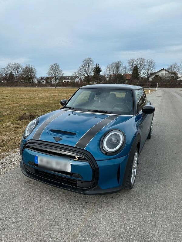 Blau Gebraucht 2023 Mini Cooper SE Kleinwagen | 20.950 € (Fairer Preis) - Bild 1/4