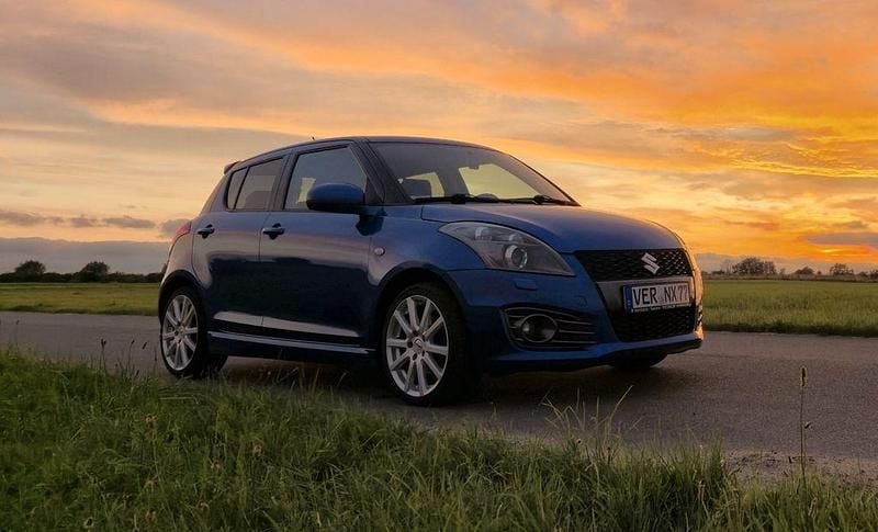 Blau Gebraucht 2014 Suzuki Swift Sport Limousine | 7.800 € (Fairer Preis) - Bild 1/4