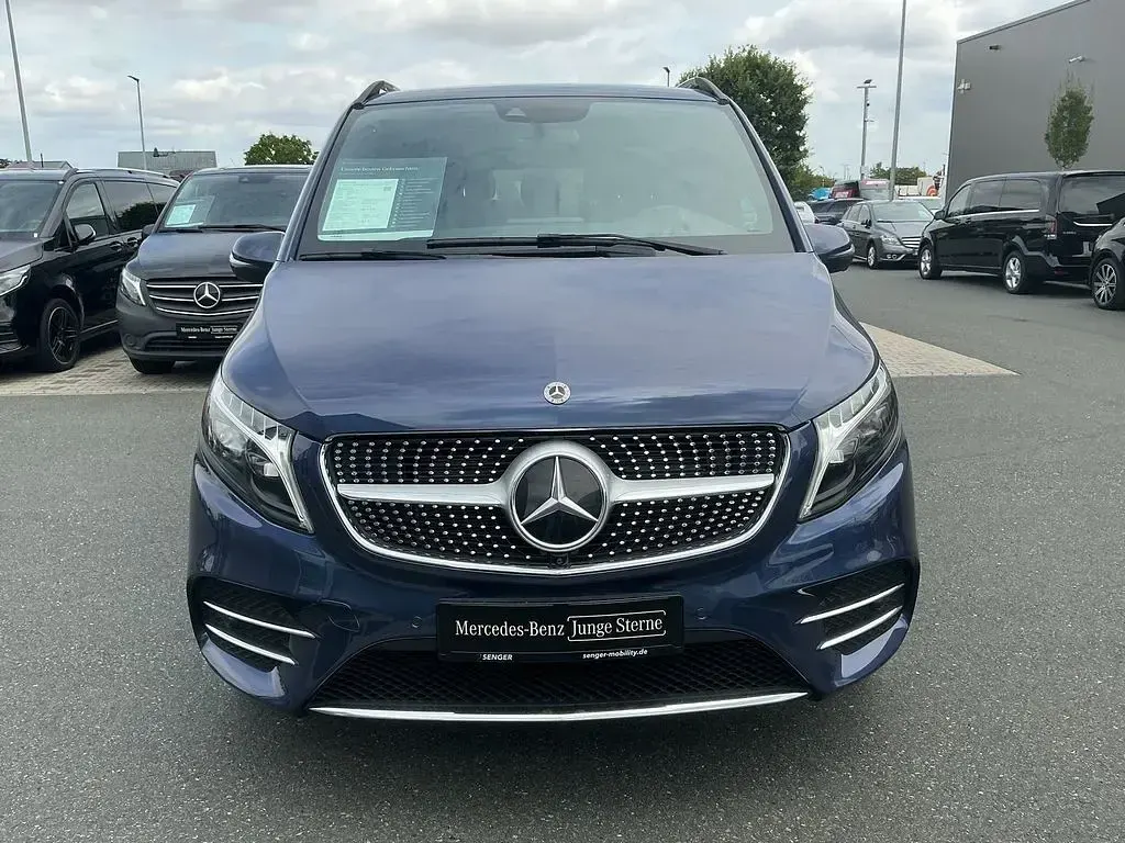 Gebraucht Mercedes V300 Avantgarde 237 PS (174 kW) 2023 Blau Van / Kleinbus