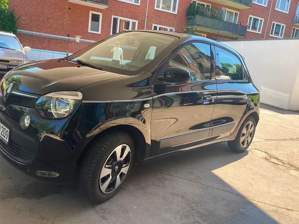 Gebraucht Renault Twingo LIMITED 69 PS (50 kW) 2018 Schwarz Kleinwagen