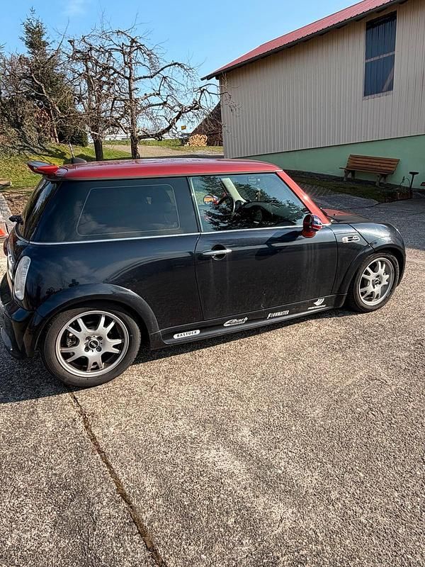 Gebraucht Mini Cooper 128 PS (94 kW) 2005 Schwarz Kleinwagen