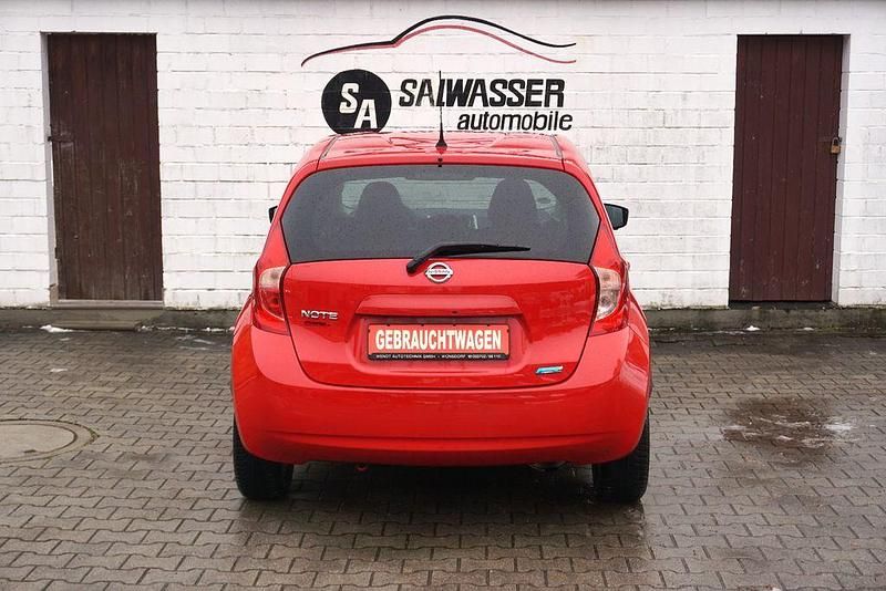 Gebraucht Nissan Note Acenta 90 PS (66 kW) 2015 Rot Limousine