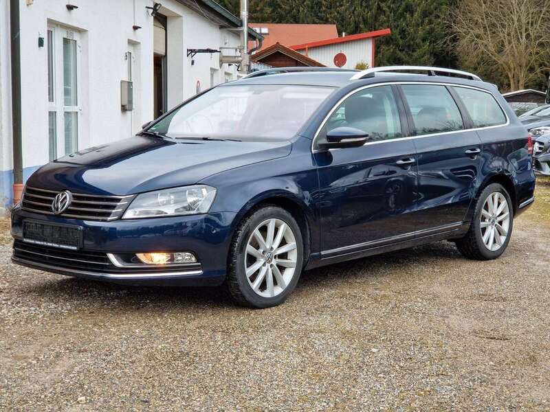 Gebraucht VW Passat Highline 160 PS (117 kW) 2011 Blau Kombi
