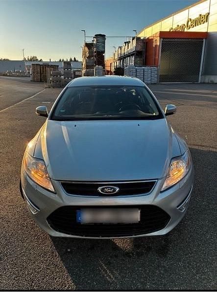 Silber Gebraucht 2010 Ford Mondeo Titanium Kombi | 2.399 € (Teuer) - Bild 1/3
