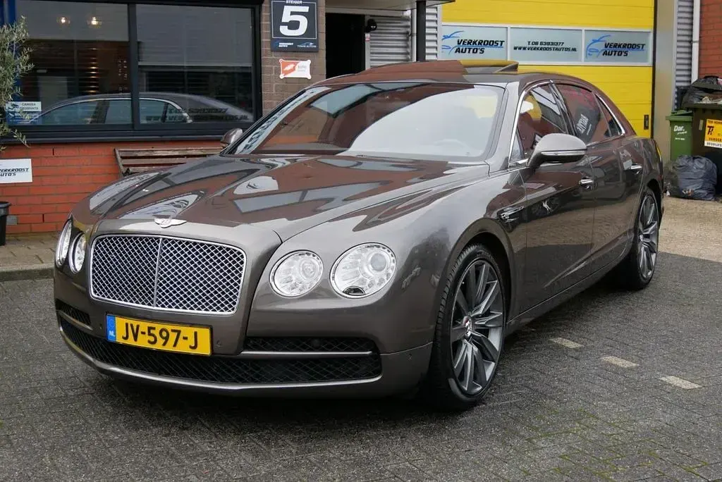 Gebraucht Bentley Flying Spur 507 PS (372 kW) 2014 Grau Limousine