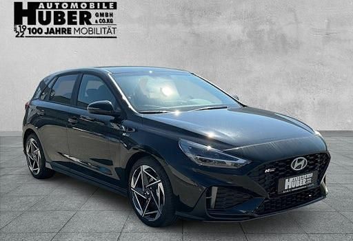 Neu Hyundai i30 N Line 140 PS (102 kW) 2025 Schwarz Limousine
