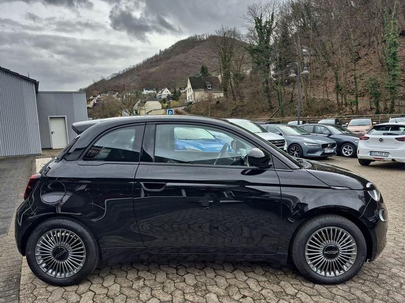 Gebraucht Fiat 500e Icon 86 kW (118 PS) 2022 Schwarz Kleinwagen