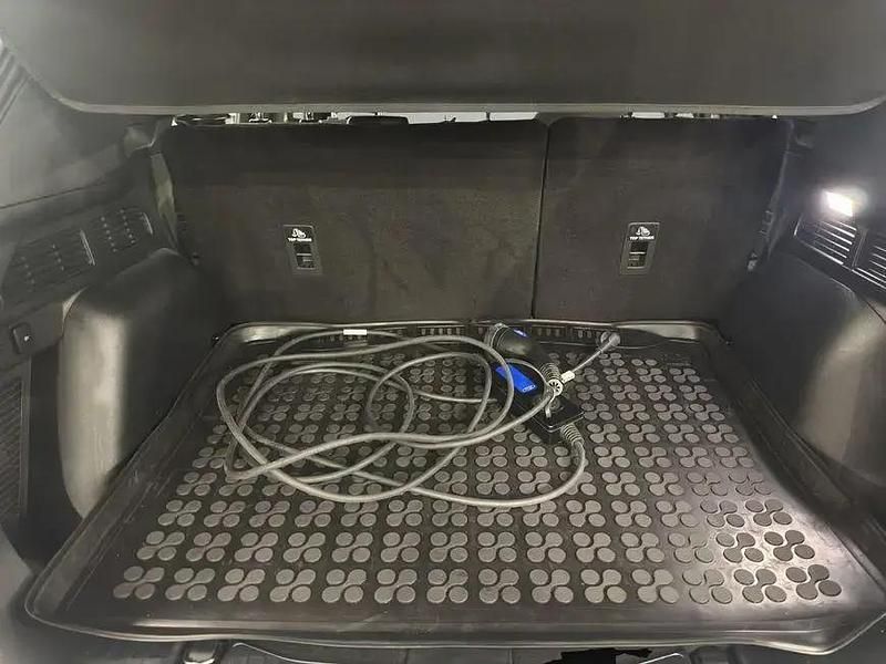 Gebraucht Ford Kuga ST-Line 152 PS (111 kW) 2022 Frozen white SUV