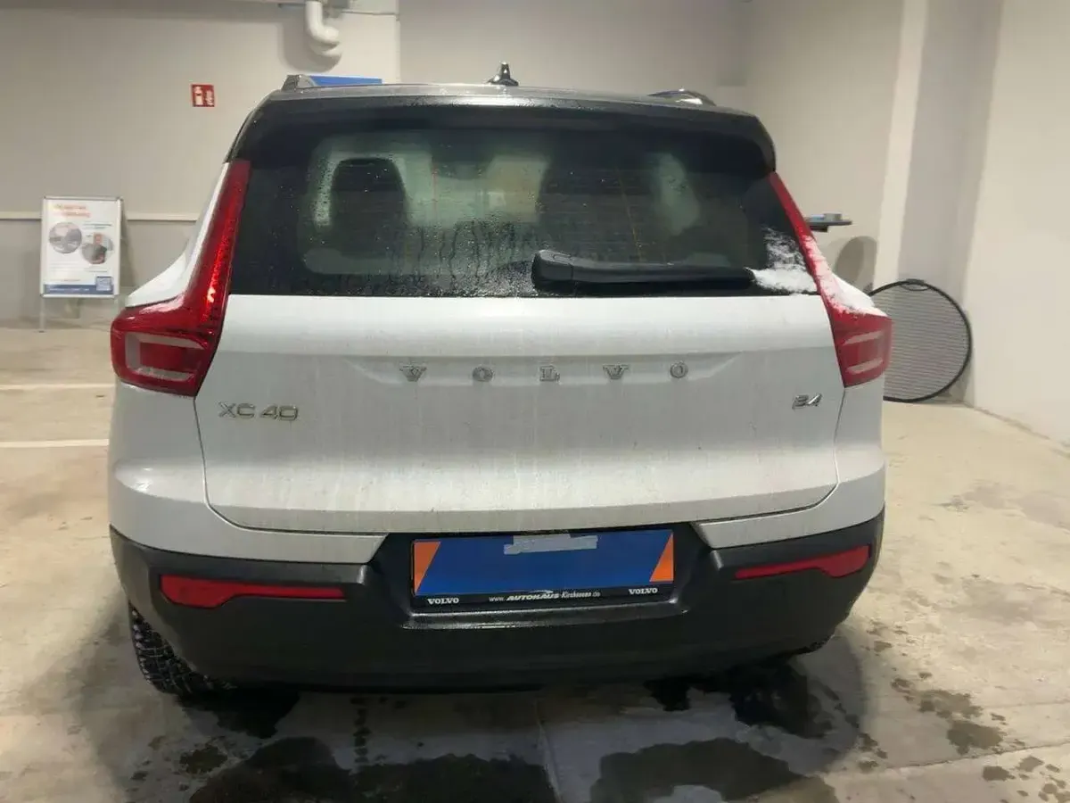 Gebraucht Volvo XC40 R-Design 190 PS (139 kW) 2019 Weiß SUV