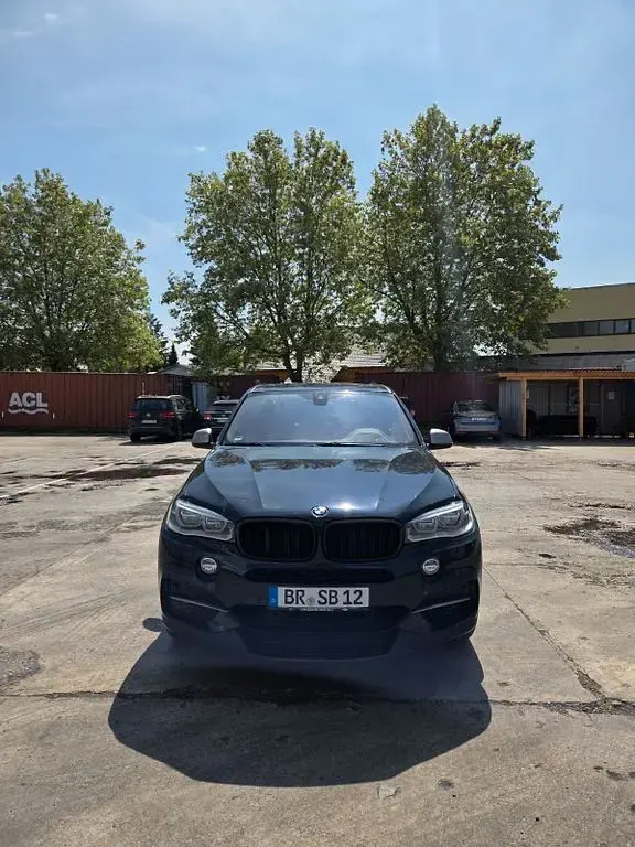 Gebraucht BMW X5 M50 Sport Line 381 PS (280 kW) 2015 Schwarz SUV