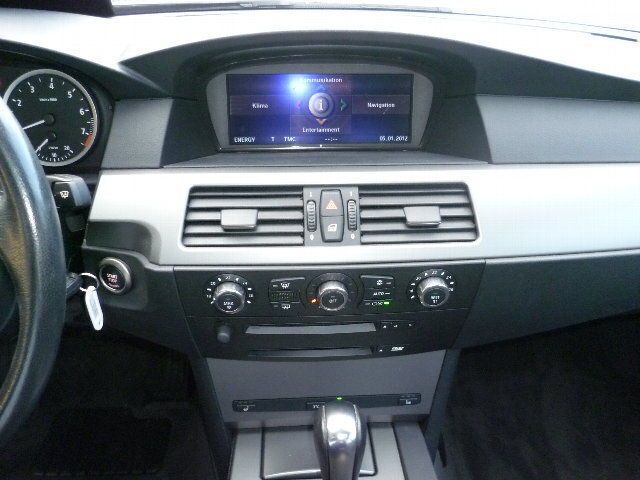 Gebraucht BMW 525 218 PS (160 kW) 2006 Grau metallic Limousine