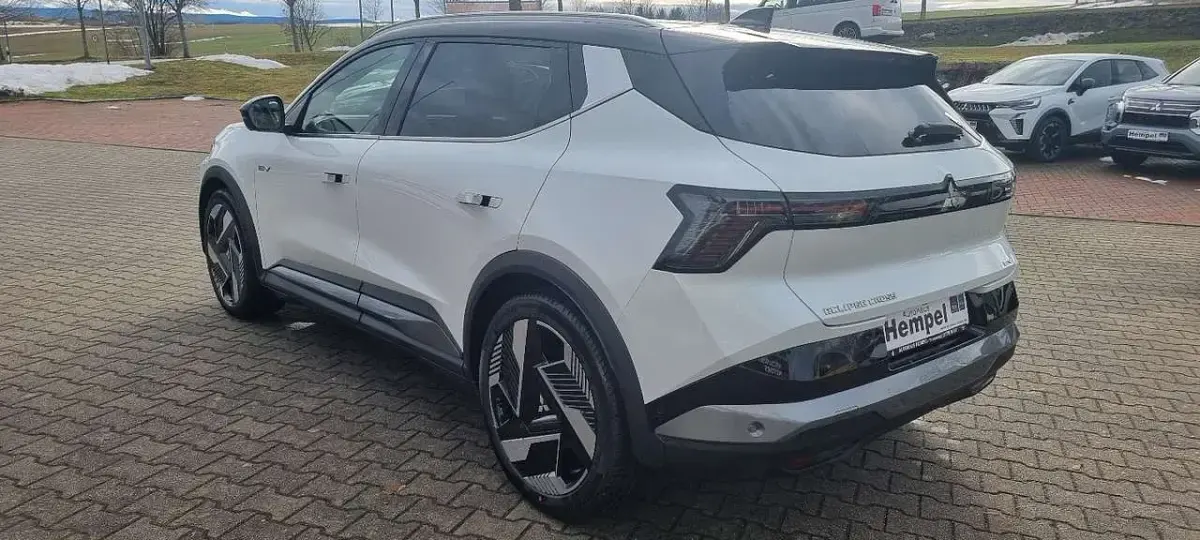 Gebraucht Mitsubishi Eclipse 55 kW (75 PS) 2026 Himalayaweiß/onyxschwarz SUV