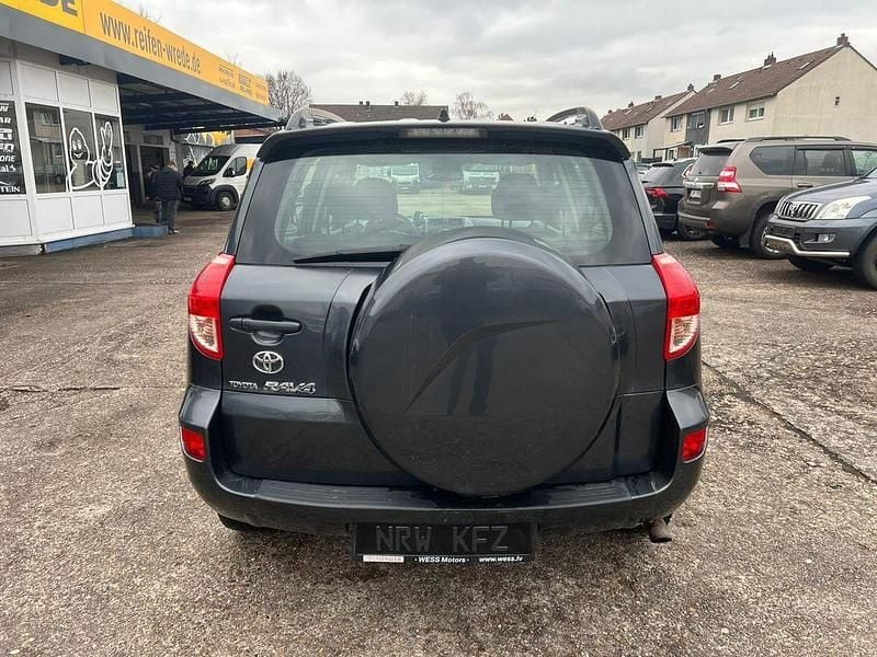 Gebraucht Toyota RAV4 136 PS (100 kW) 2007 Grau SUV