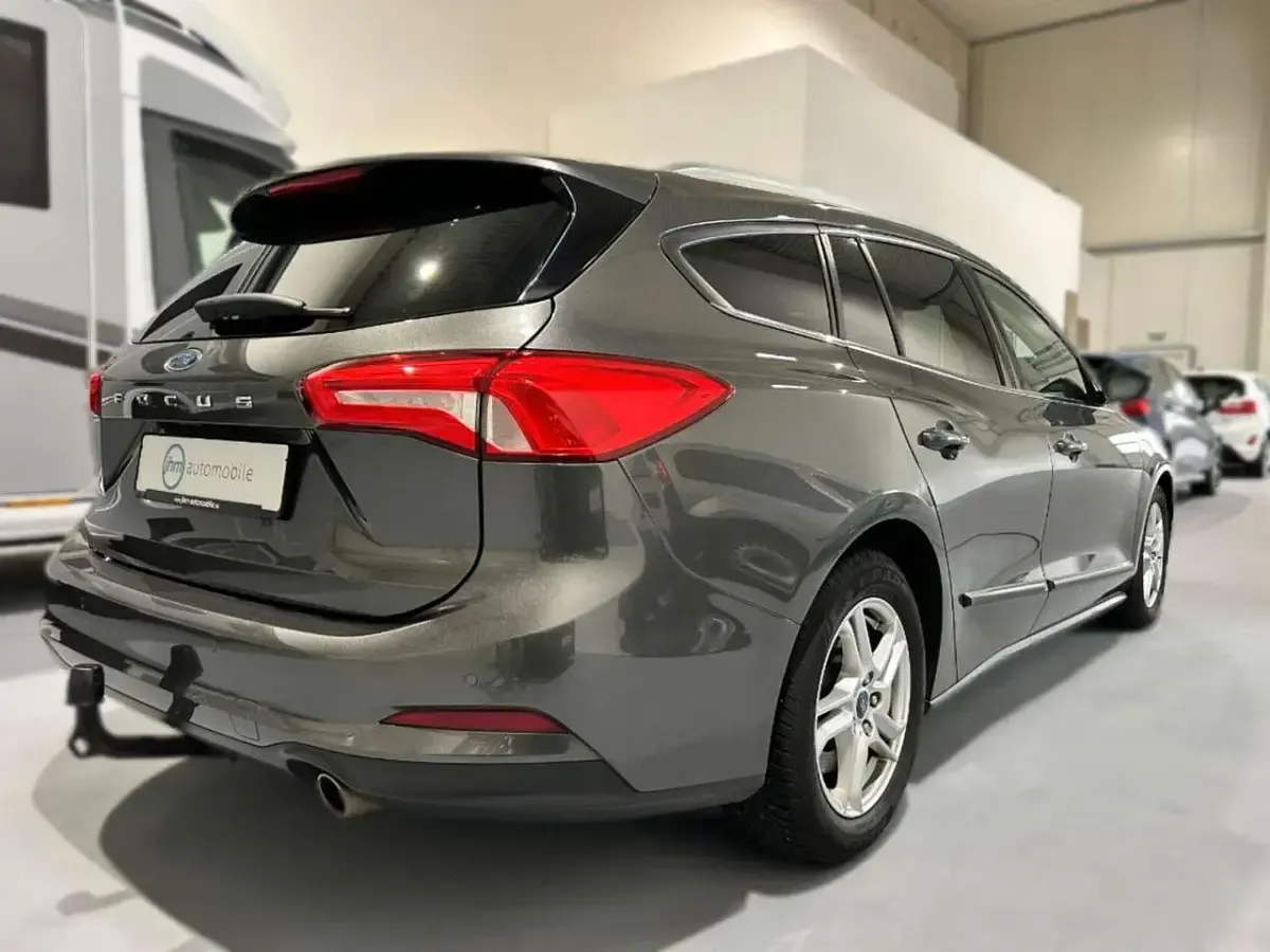 Gebraucht Ford Focus Cool & Connect 120 PS (88 kW) 2020 Grau Kombi