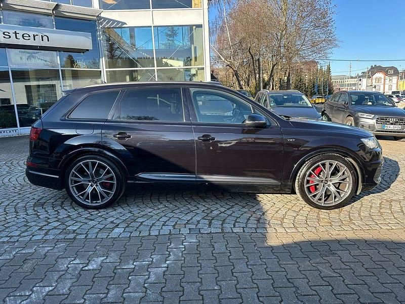 Gebraucht Audi SQ7 Sport 435 PS (319 kW) 2018 Orcaschwarz metallic (metallic) SUV