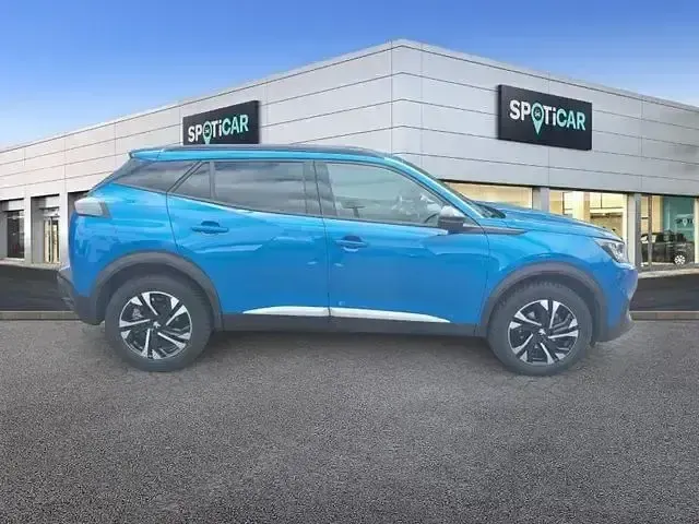 Gebraucht Peugeot 2008 Allure 136 PS (100 kW) 2023 Vertigo blau (metallic) SUV
