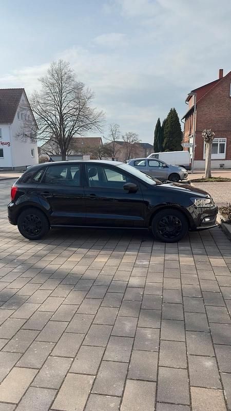 Gebraucht VW Polo 95 PS (69 kW) 2014 Schwarz Kleinwagen