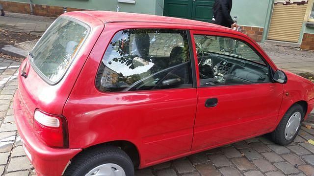 Gebraucht Suzuki Alto 54 PS (39 kW) 2000 Rot Kleinwagen